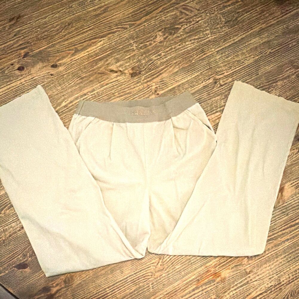 ESSENTIALS Fear of God Men’s Beige Casual Pants L Elastic Waist 30 in inseam
